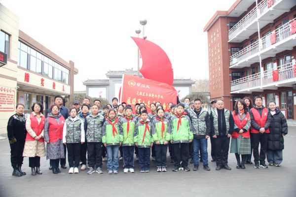 堯都區(qū)車(chē)站街“幫戰(zhàn)友”志愿服務(wù)隊(duì)開(kāi)展特色活動(dòng)
